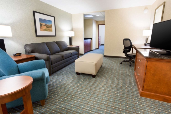 Drury Inn and Suites Colorado Springs Near the Air Force Academy (Gleneagle)